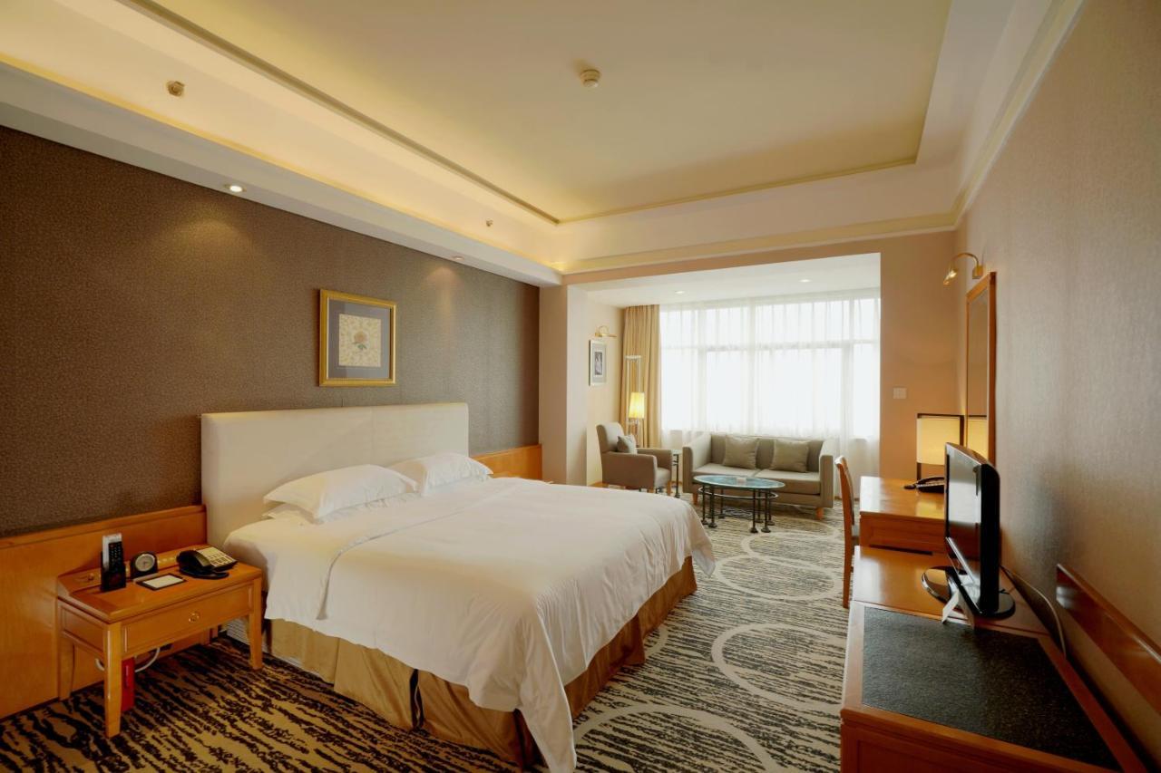 Guangzhou Baiyun Hotel Екстериор снимка